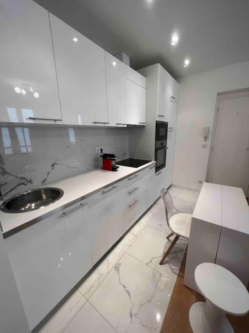 Luxury Appartment, Champs Elysees, Neuf ! Párizs Kültér fotó